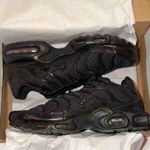 Nike Black Air Max Plus Sneakers
